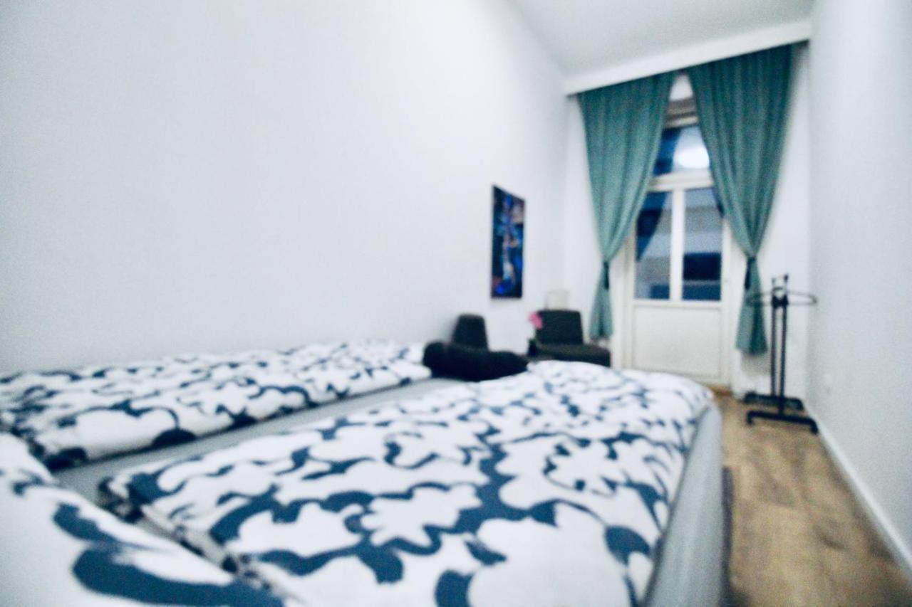 Modern Double Room Js B Wien Exterior foto